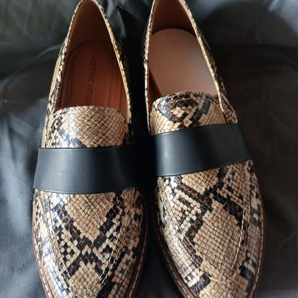 Adrienne Vittadini Brown Snakeskin Loafers with Black Band
